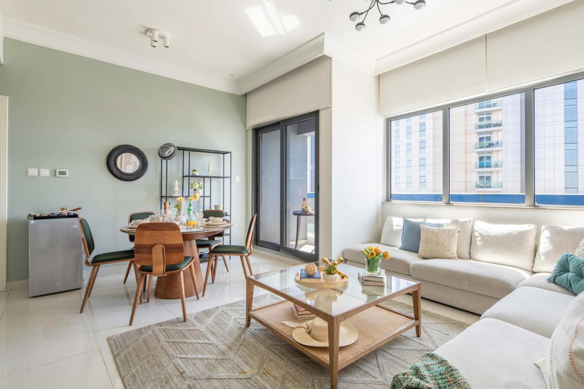 Frank Porter - Damac Maison Mall Street Apartment