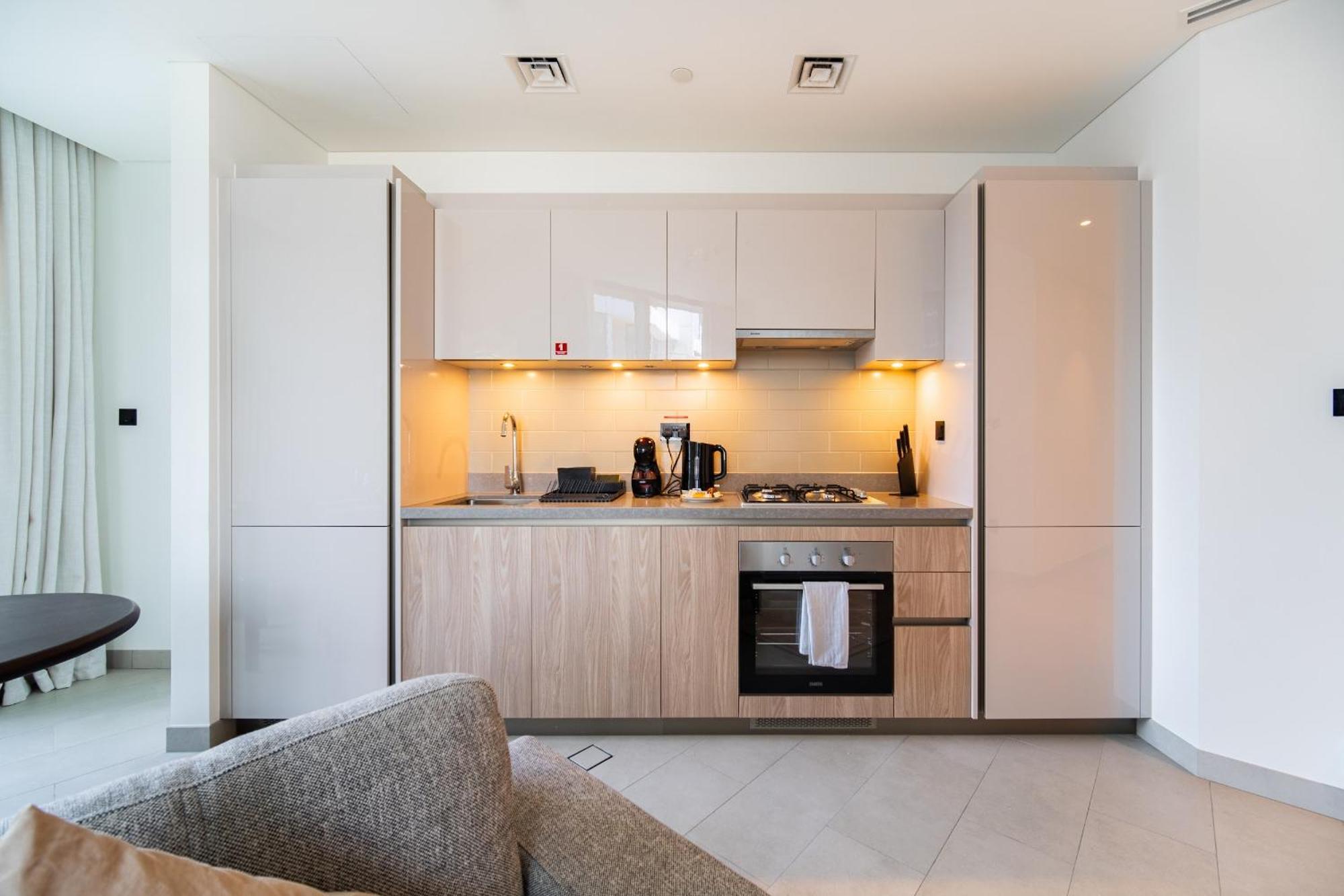 Kid-Friendly 2Br - Secure, Central And Peaceful Dubai