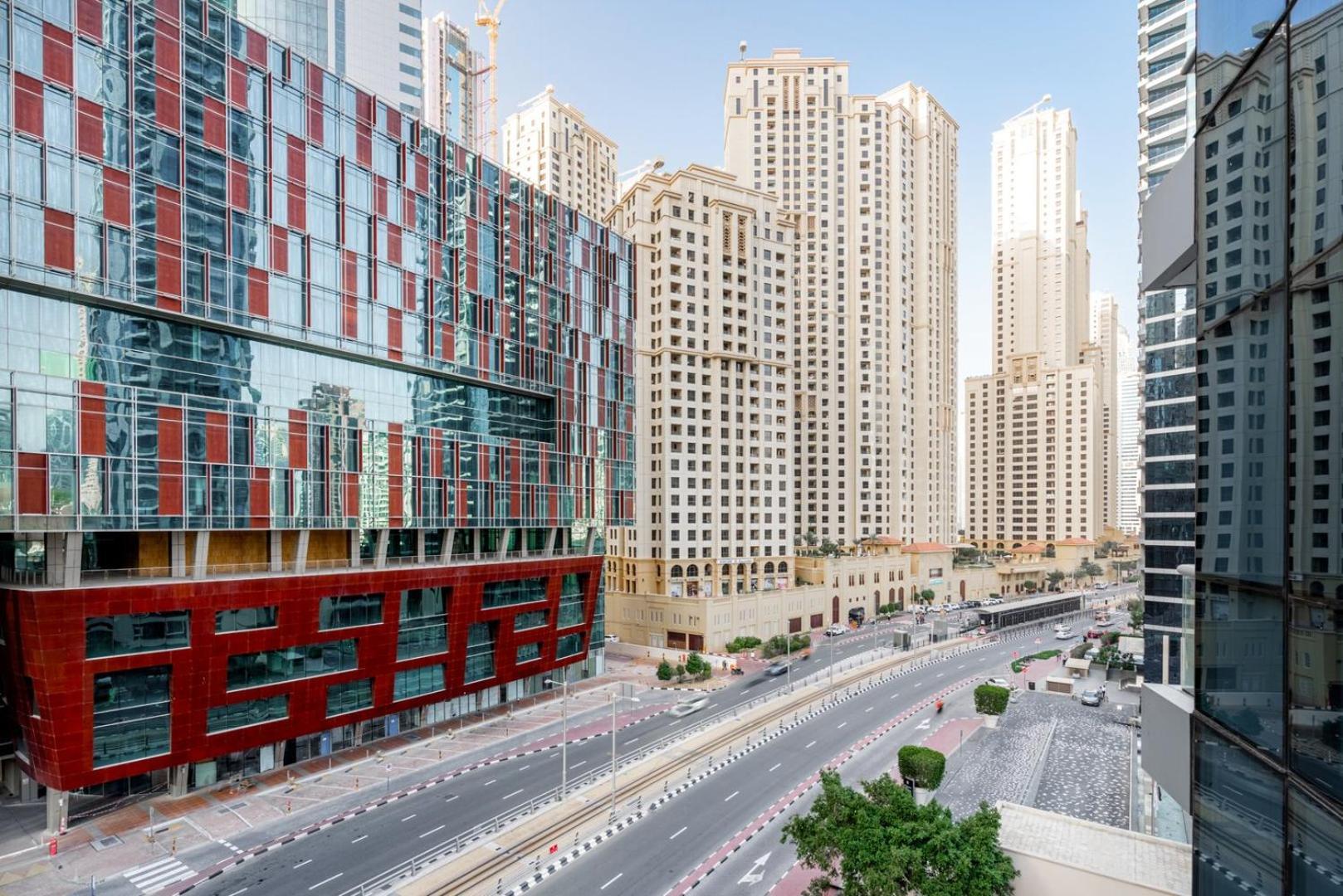Guestready Homes - A Bright Day Ahead