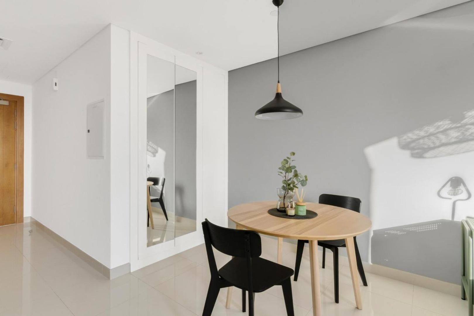 Apartment Guestready - Modern Grey With Pool And Gym