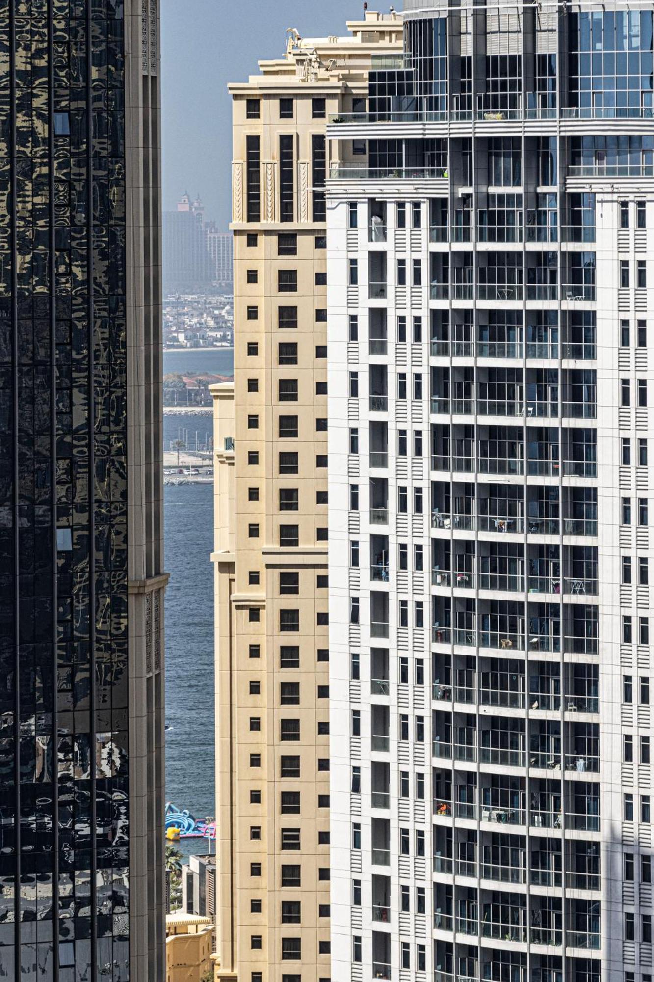 Beautiful Home, Magnificent View Dubai