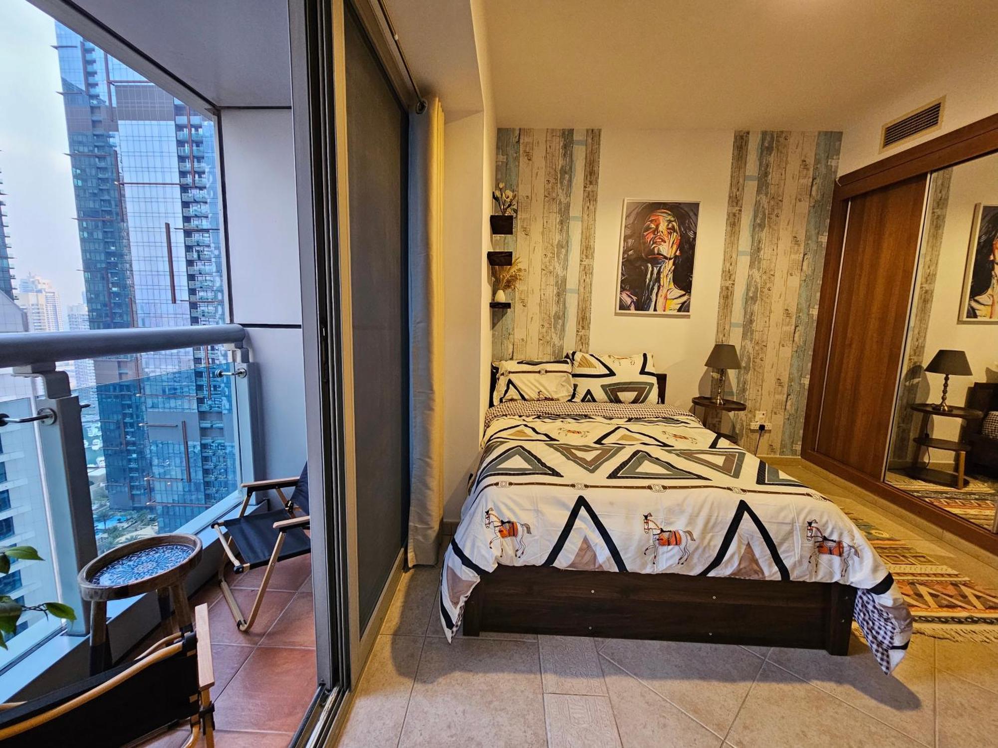 Super Host At Highest Residential Tower In The World, Private In A Shared *