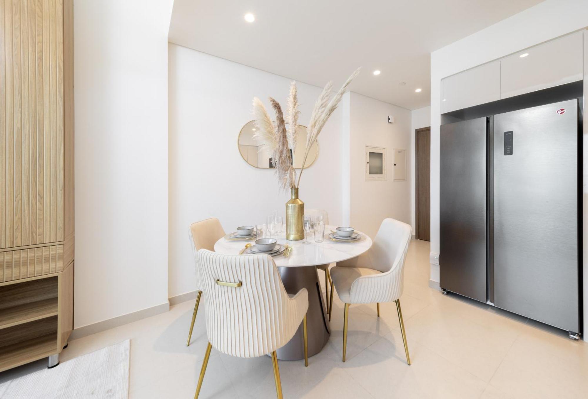 Eden's Homes & - Burj Royale Apartamento