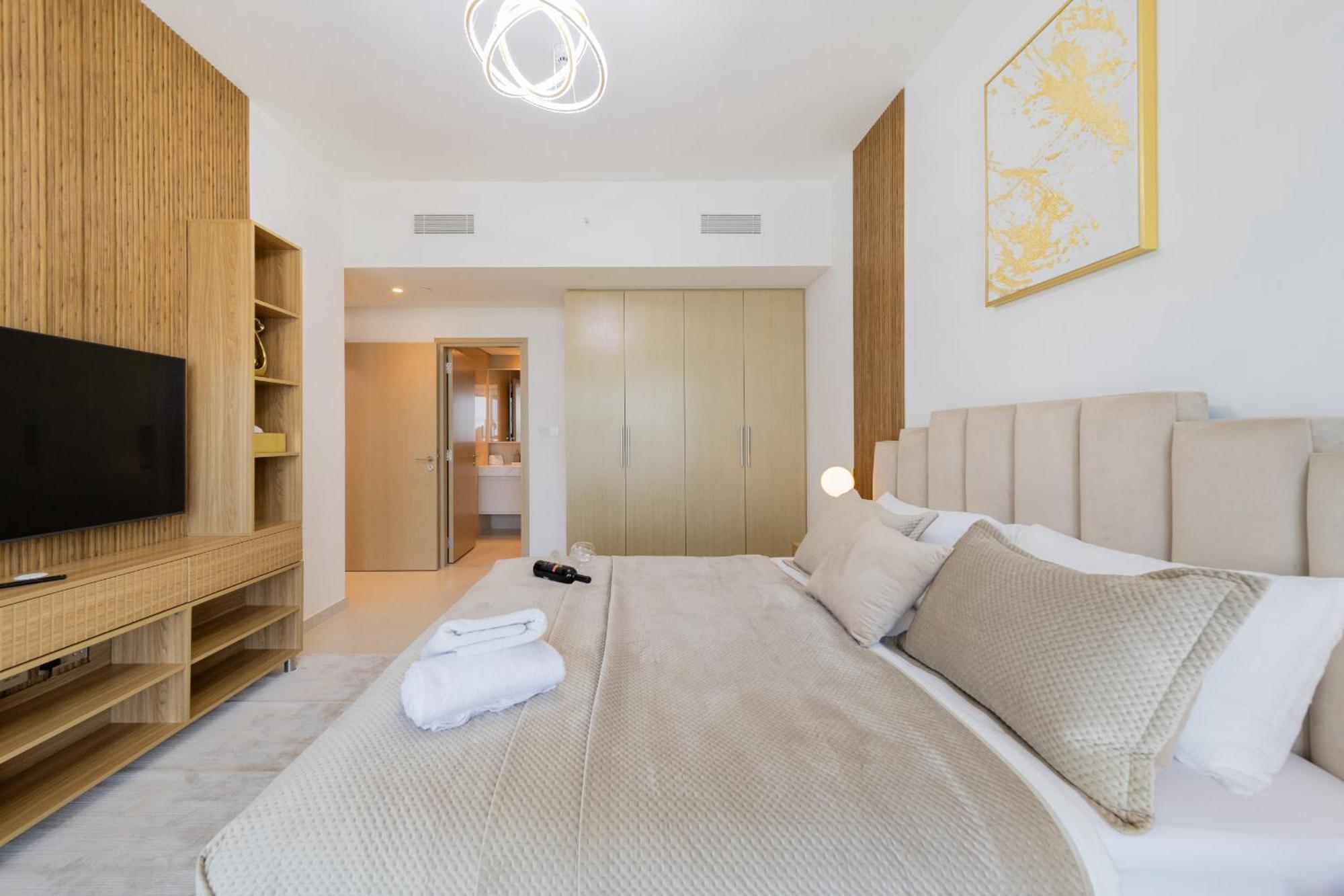 Eden's Homes & - Burj Royale Apartamento