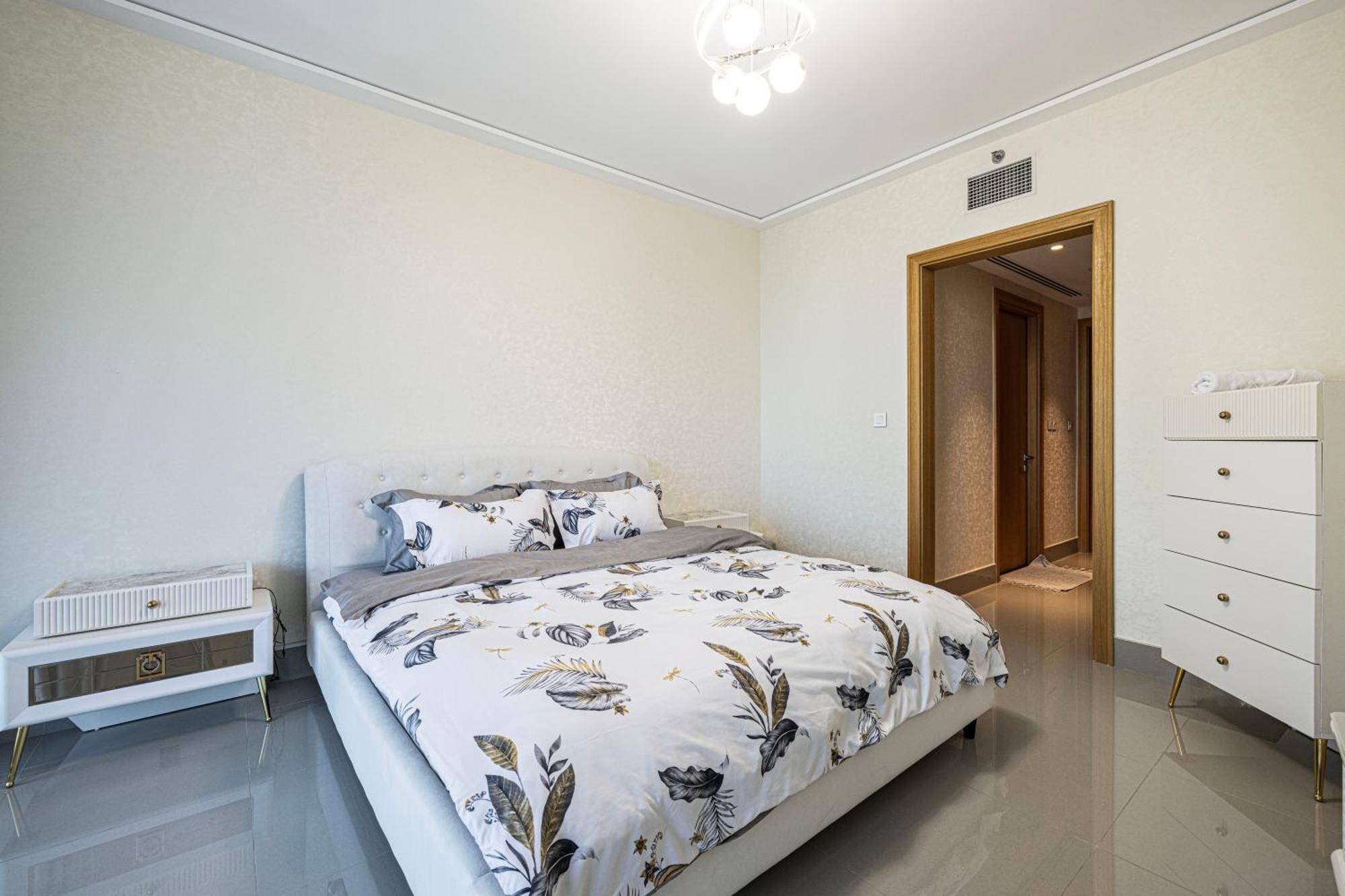 Apartment 5 Stars Grand Opera Tower Lux 2 Bedroom Downtown Full Burj Khalifa View *