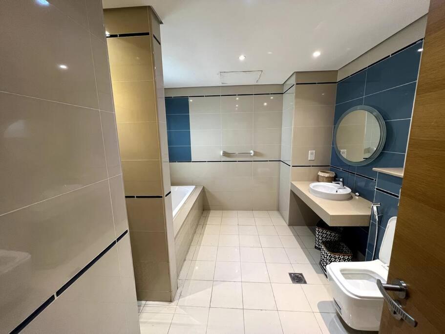 Pousada 3 Bed Villa-heart Of Al Furjan Dubai