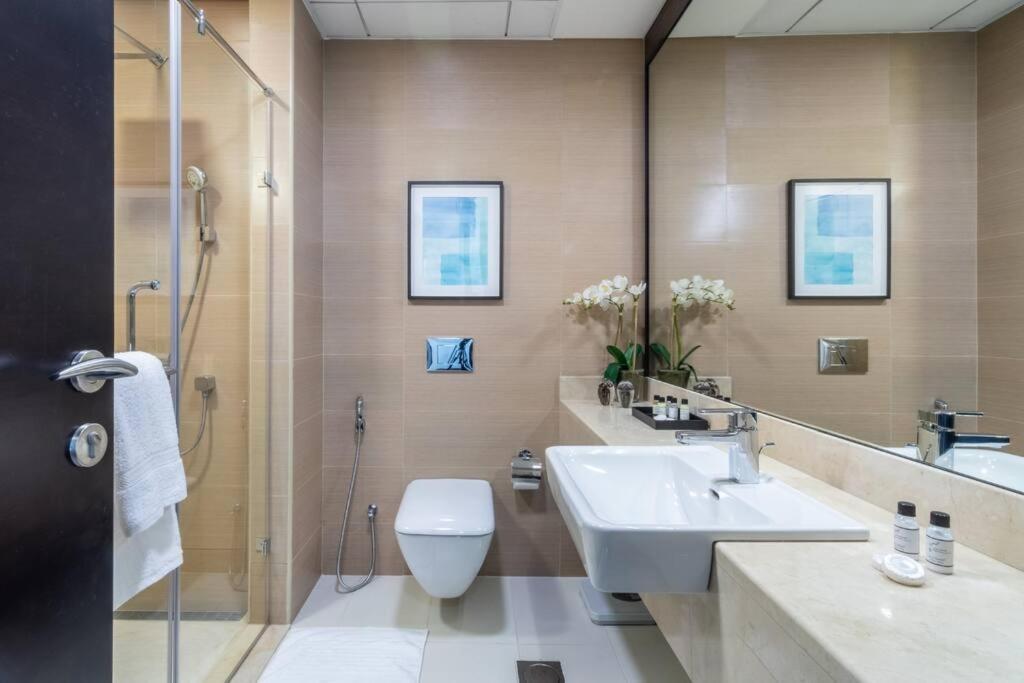 First Class 1br Modern And Stylish *