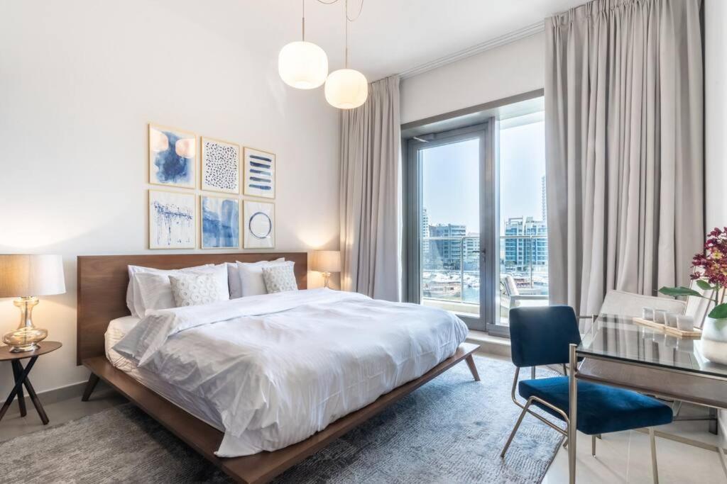 First Class 1br Modern And Stylish *