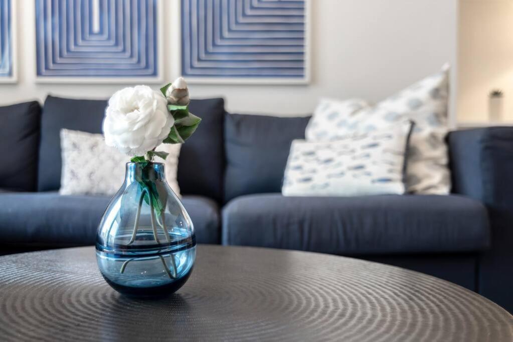 First Class 1br Modern And Stylish Apartamento Dubai