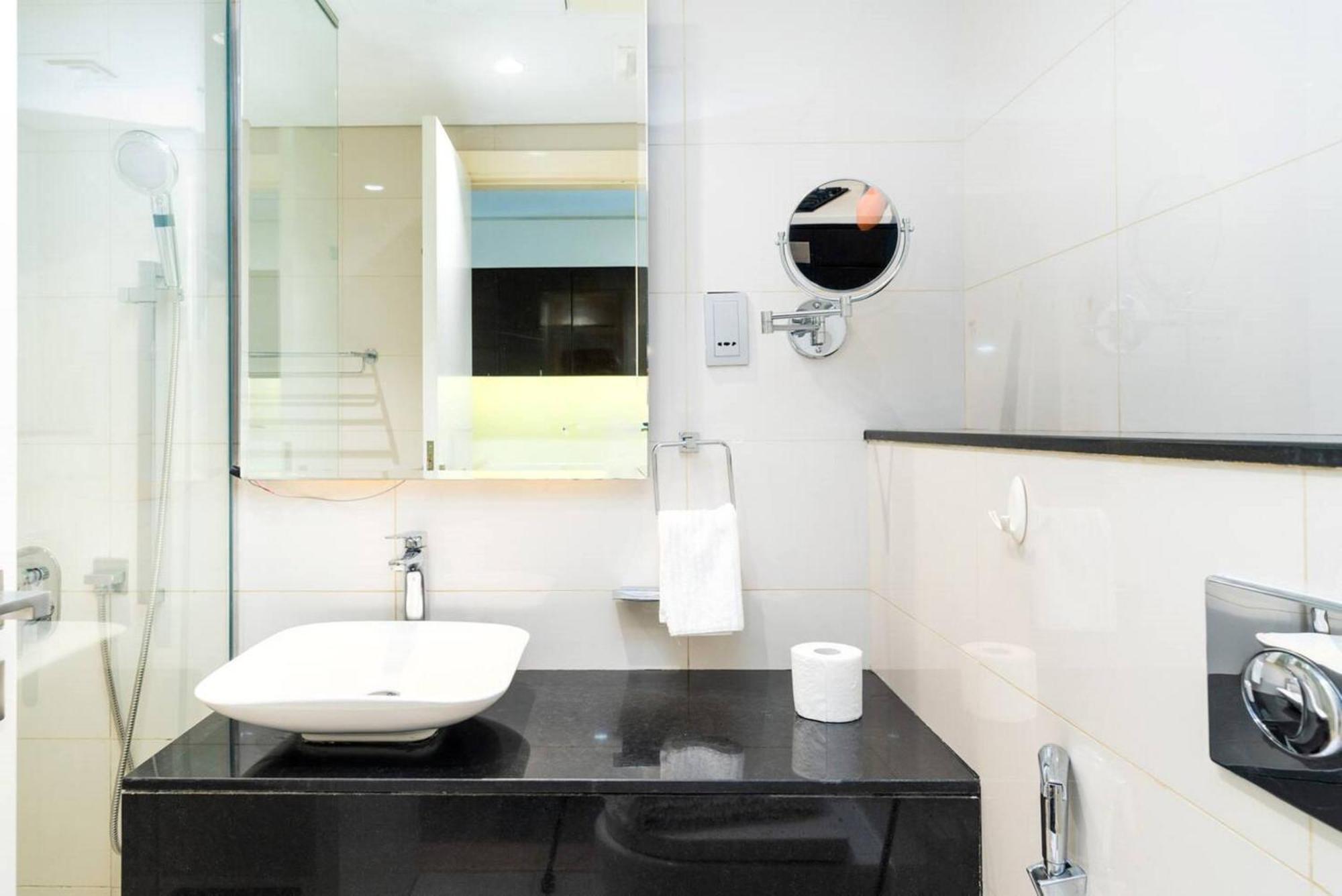 Globalstay Damac Majestine