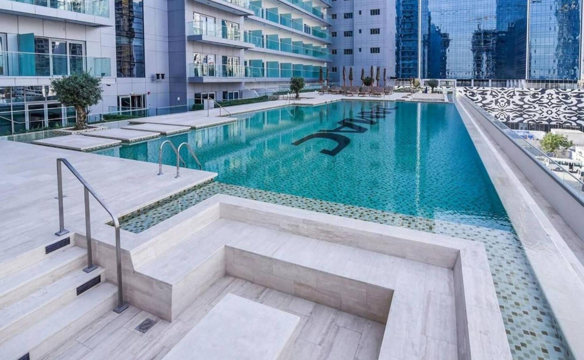 Globalstay Damac Majestine *