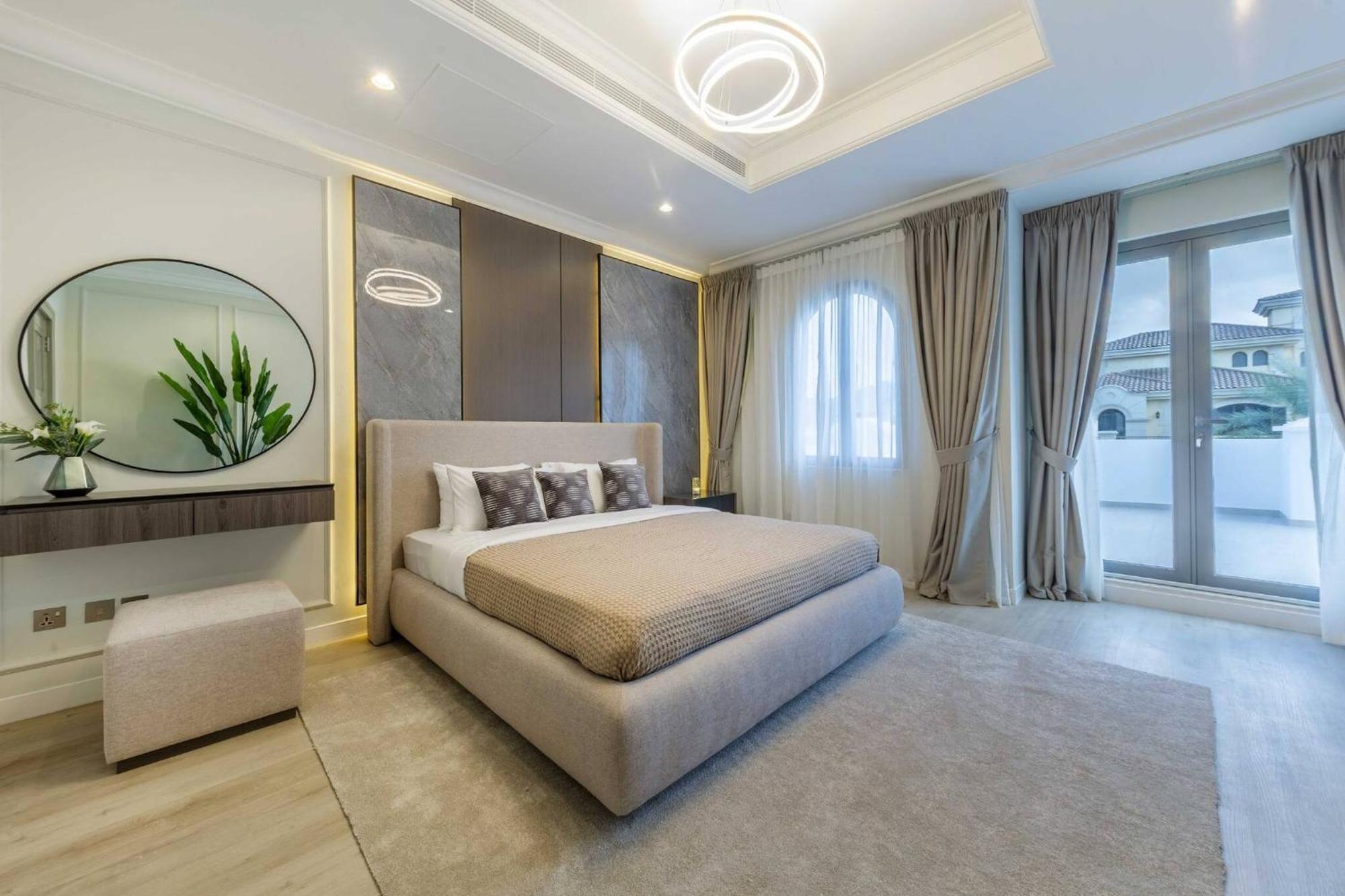 Sezavi Frond O, Palm Jumeirah * Dubai