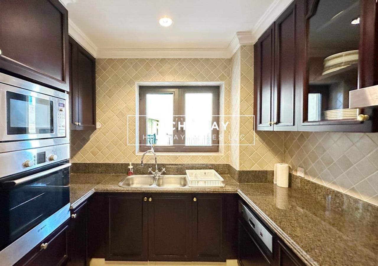Apartment Upgraded 1br In Downtown With Burj Khalifa View Dubai