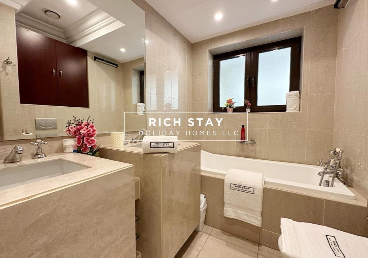Upgraded 1br In Downtown With Burj Khalifa View *