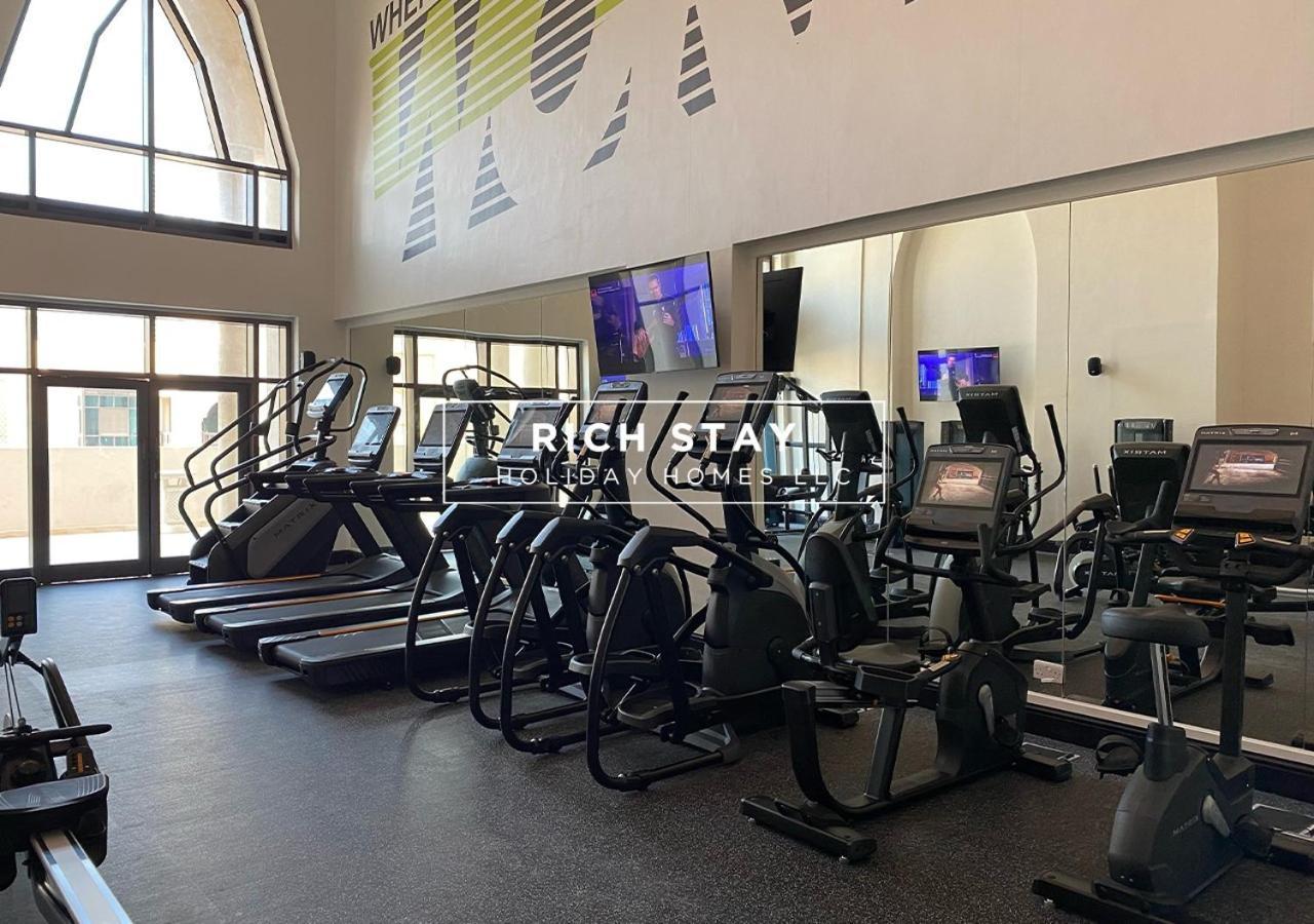 Upgraded 1br In Downtown With Burj Khalifa View Apartment *