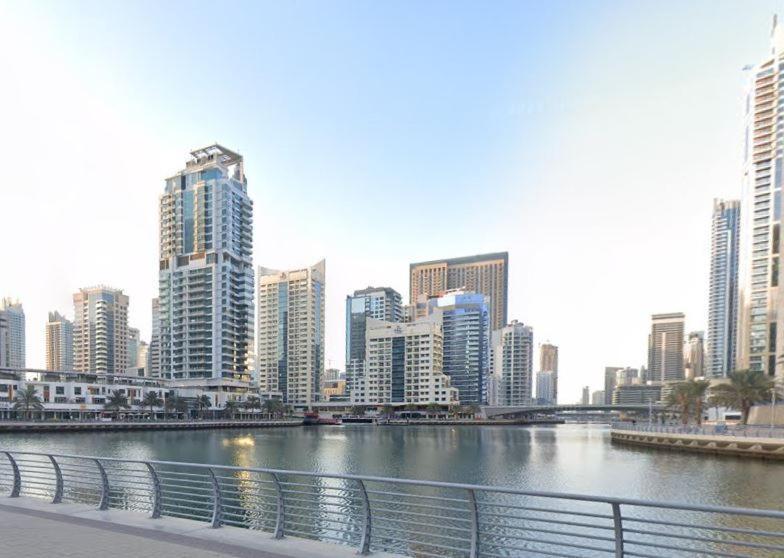 Marina And Sea View At 10mn From Jbr & Metro Deluxe For 4ppl Late Check-in & Late Check-out Apartamento Dubai
