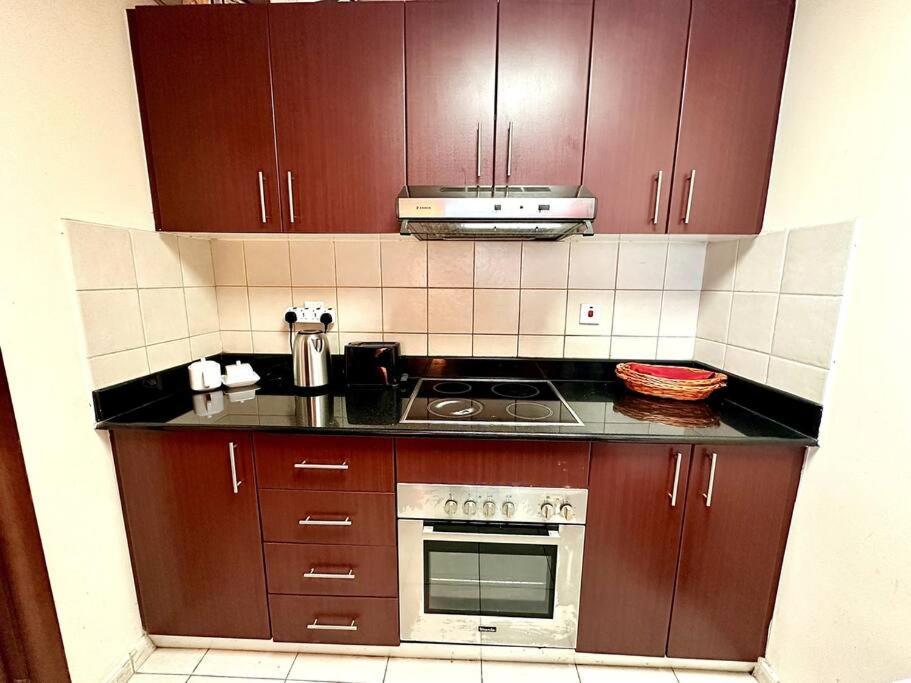 Luxury One Bedroom ! Apartment