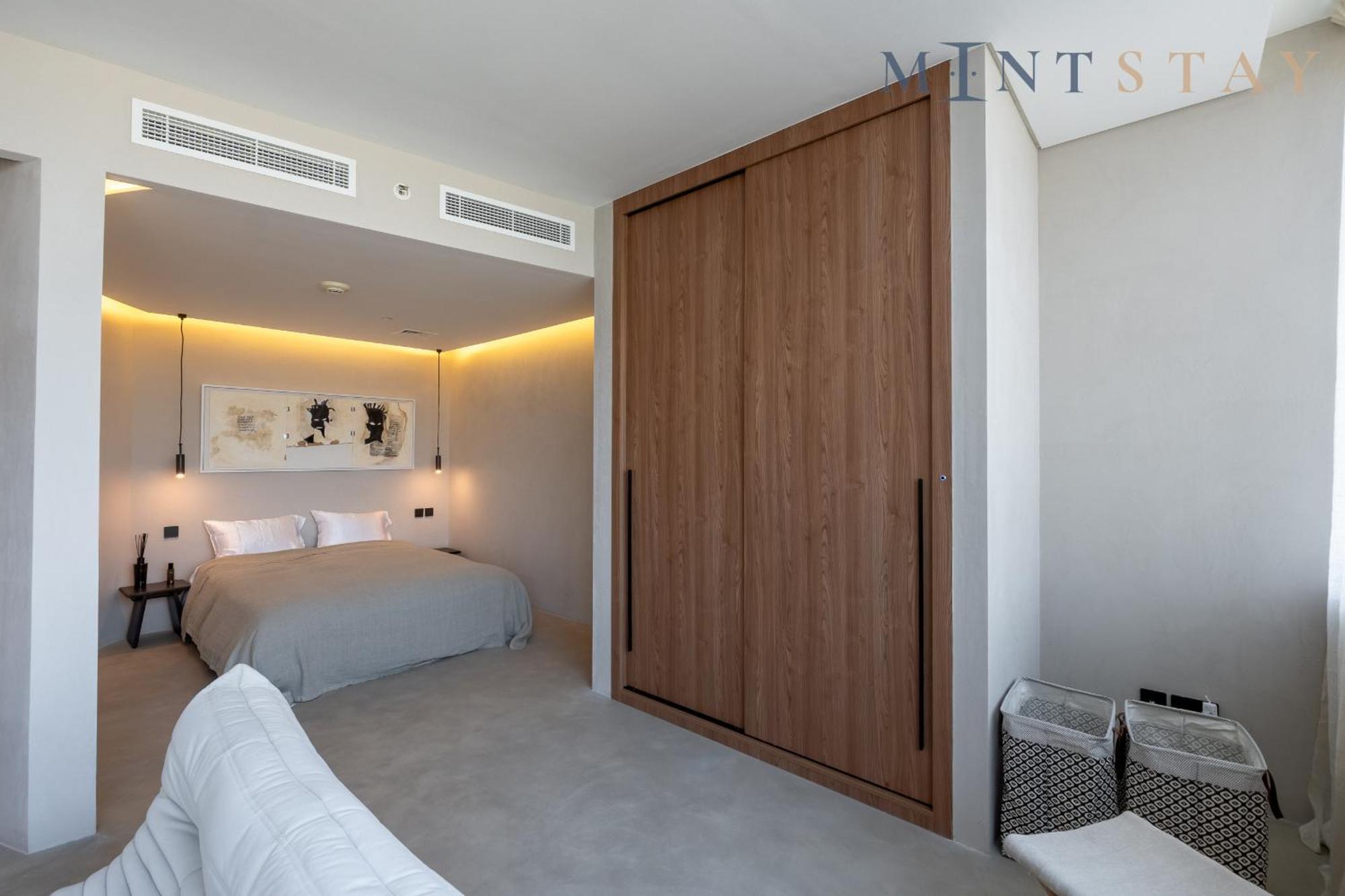 Sky Gardens, Park Avenue, Difc - Mint Apartment Dubai