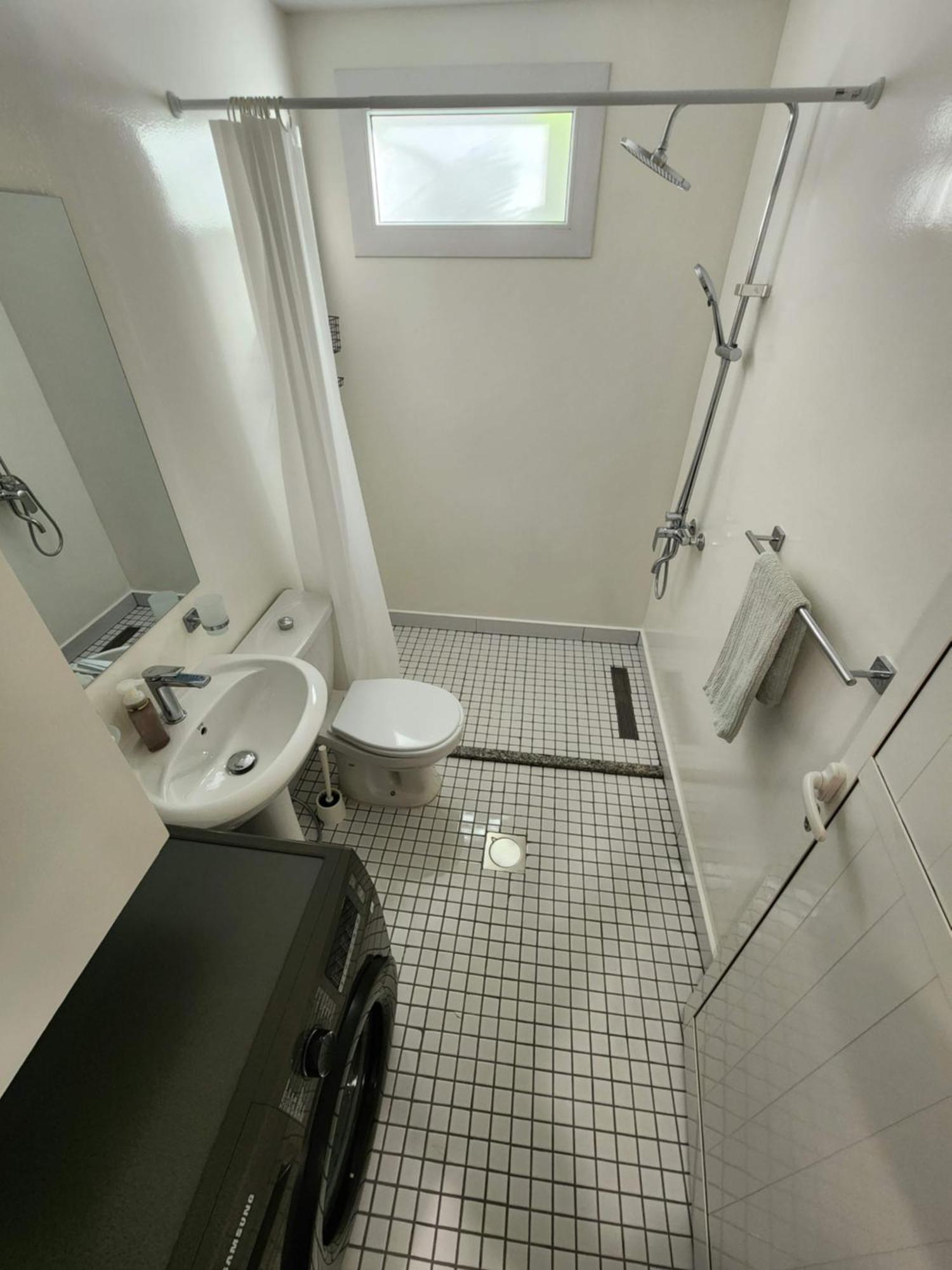 Guest house Bungalow 8 - Luxury 1-bedroom In Jvt *