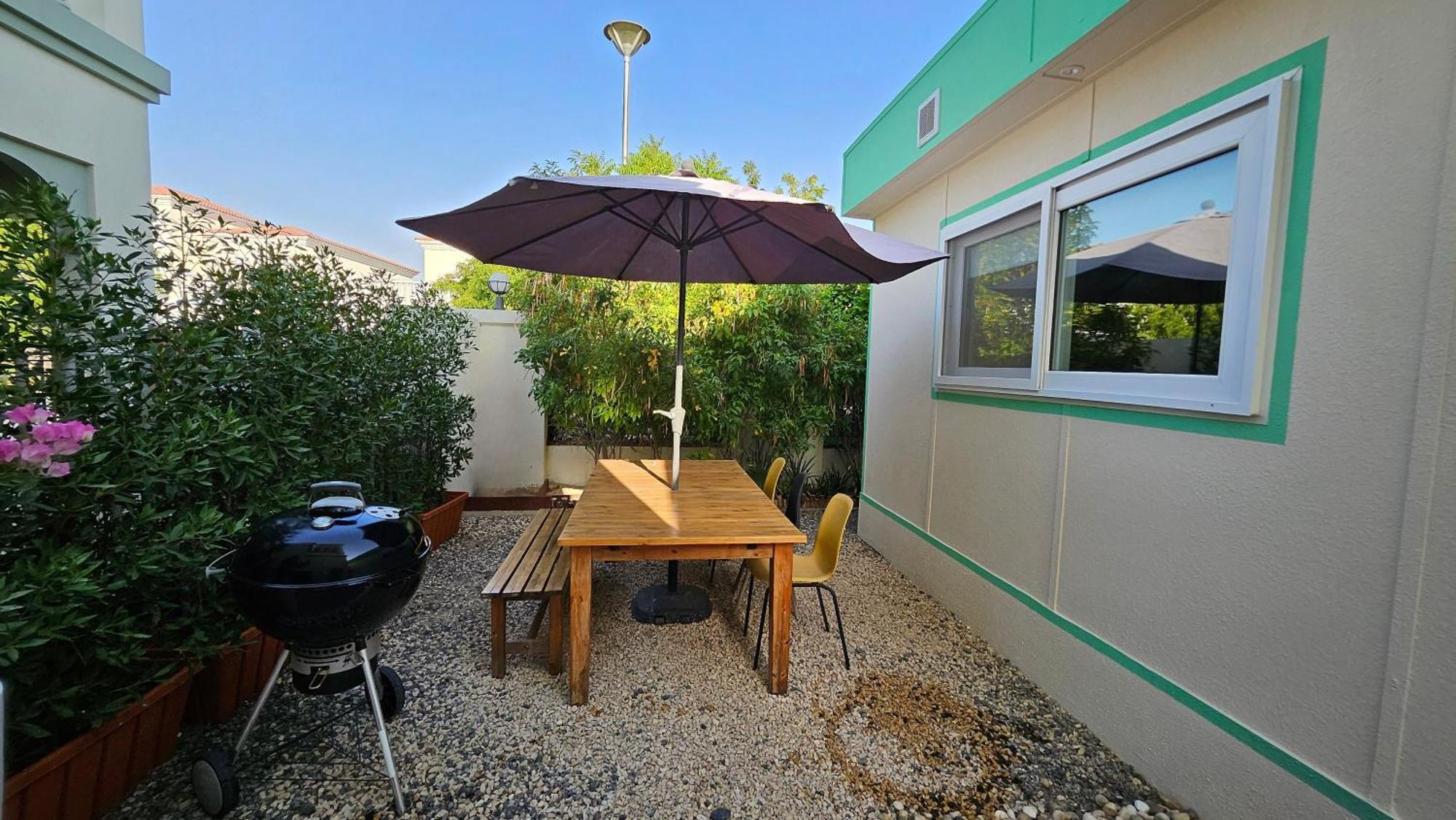 Bungalow 8 - Luxury 1-bedroom In Jvt *