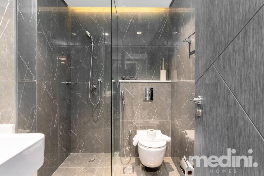 Apartment 2 Bhk With Private Pool - Samana Golf Avenue - Dubai