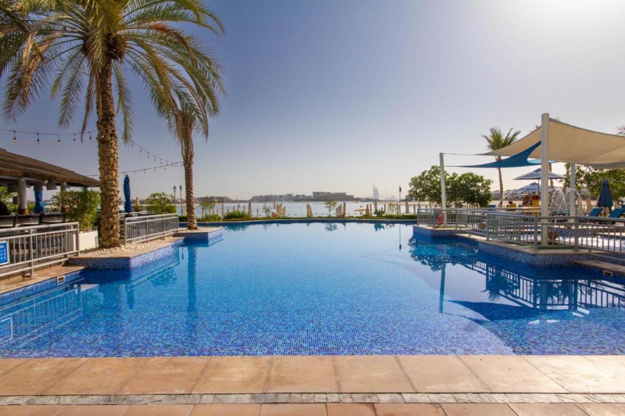 Apartment Breathtaking 3 Beds ,beach Access, Fully Upgraded