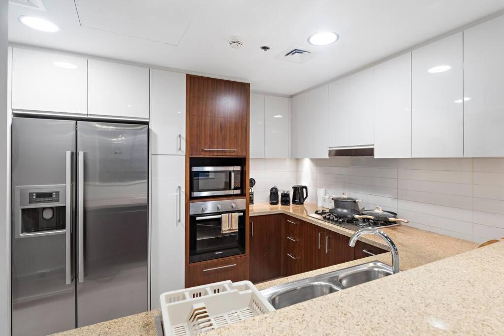 Daire First Class 2br Exquisite Living Dubai