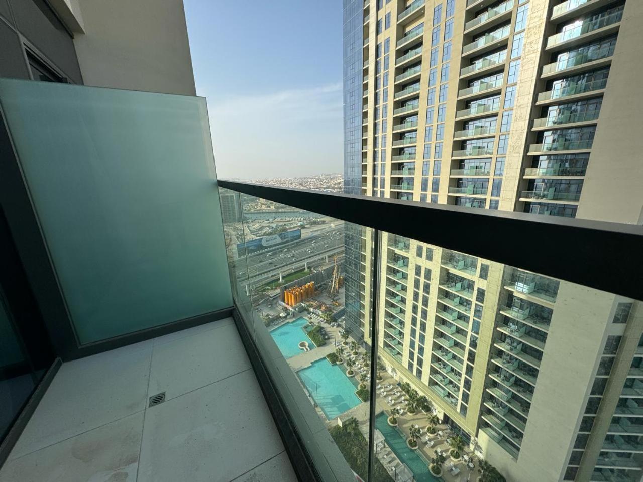 Apartamento Luxury Two Bed In Business Bay Dubai