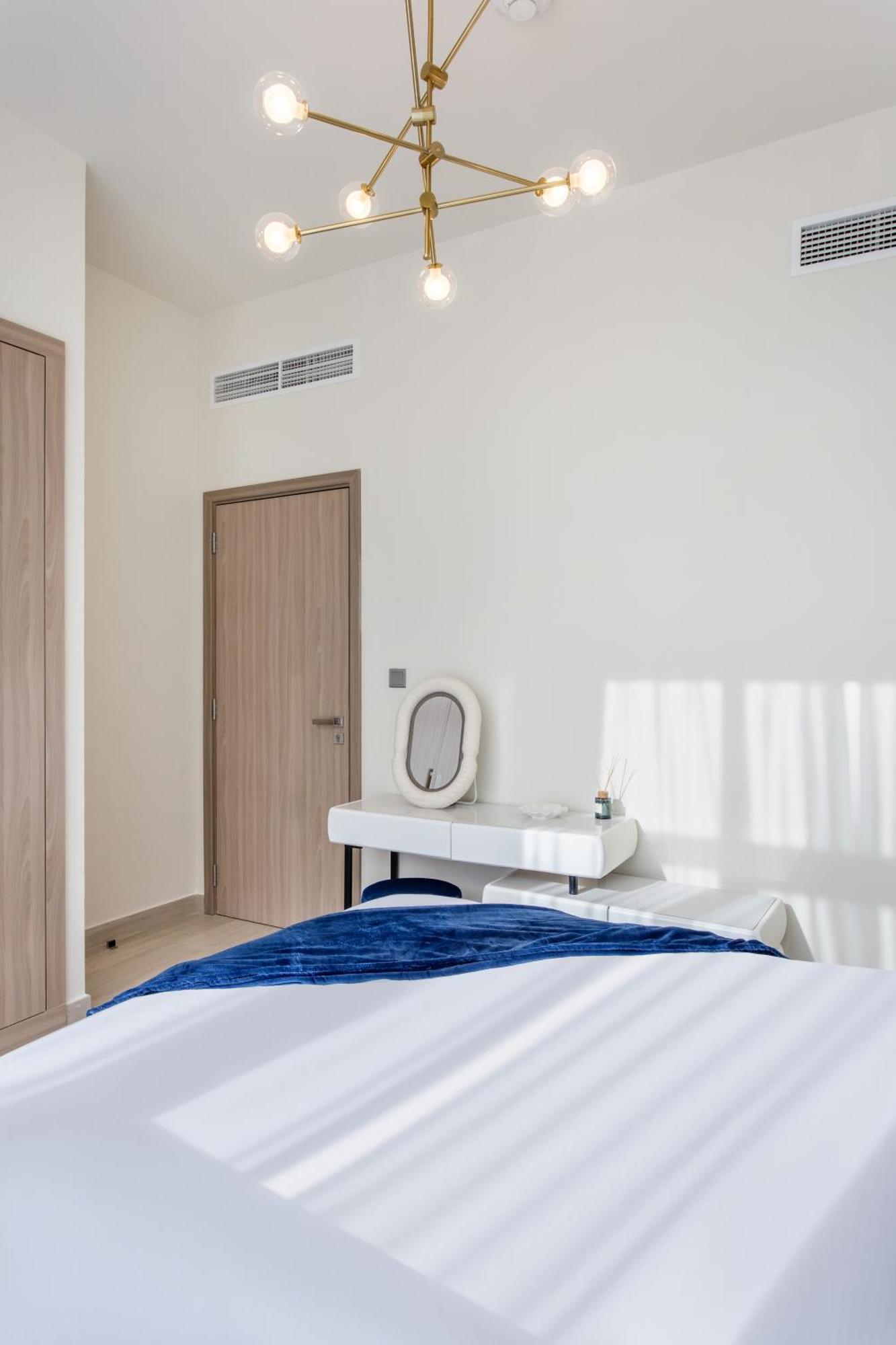Elegant 1br Retreat In Azizi Riviera 36 Apartamento
