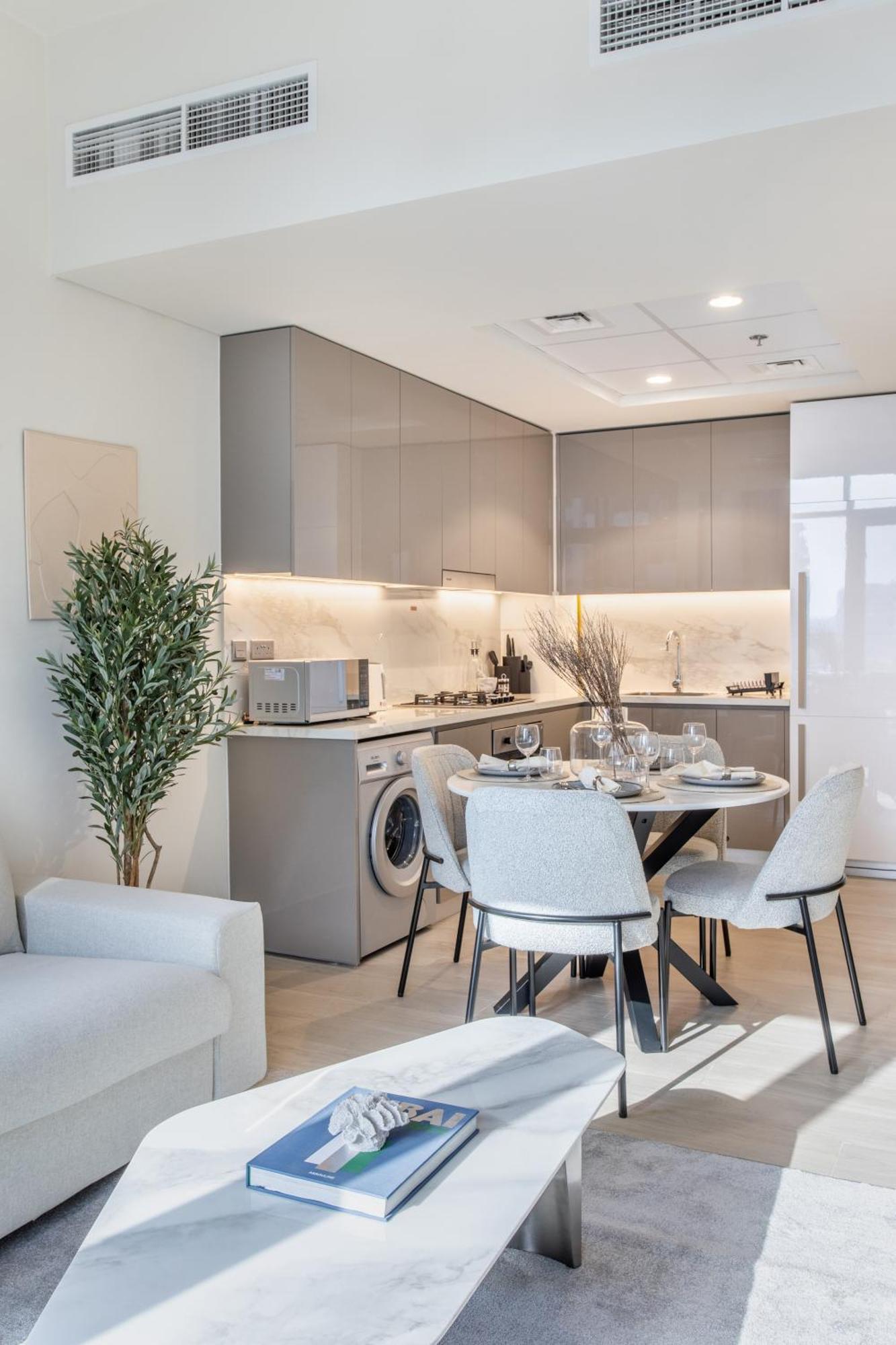 Elegant 1br Retreat In Azizi Riviera 36 Apartamento