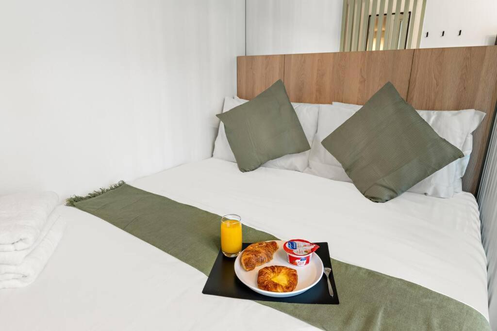 Apartment New Design Next To Burj Khalifa, Mall & Fountain