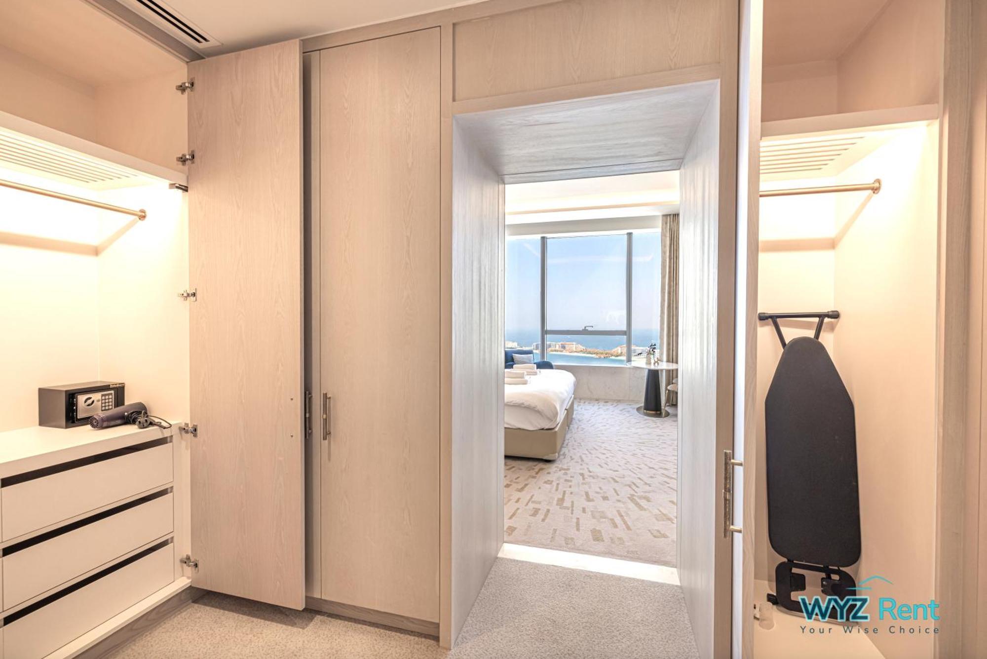 Apartamento Breathtaking 1br In Palm Tower, With Sea View Dubai