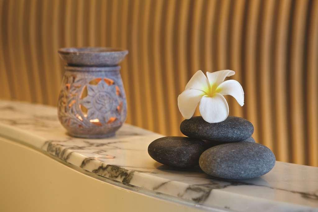 Doubletree By Hilton Jumeirah Beach 4*