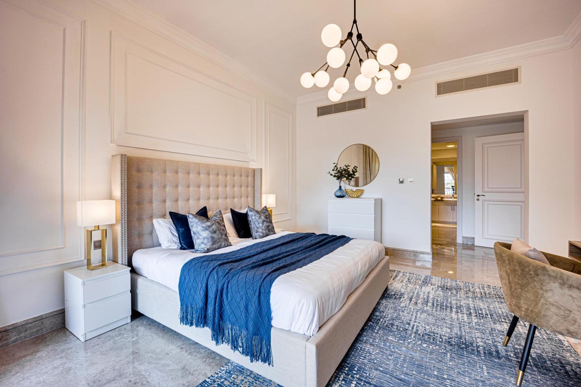 South & North Palm Jumeirah Apartment *