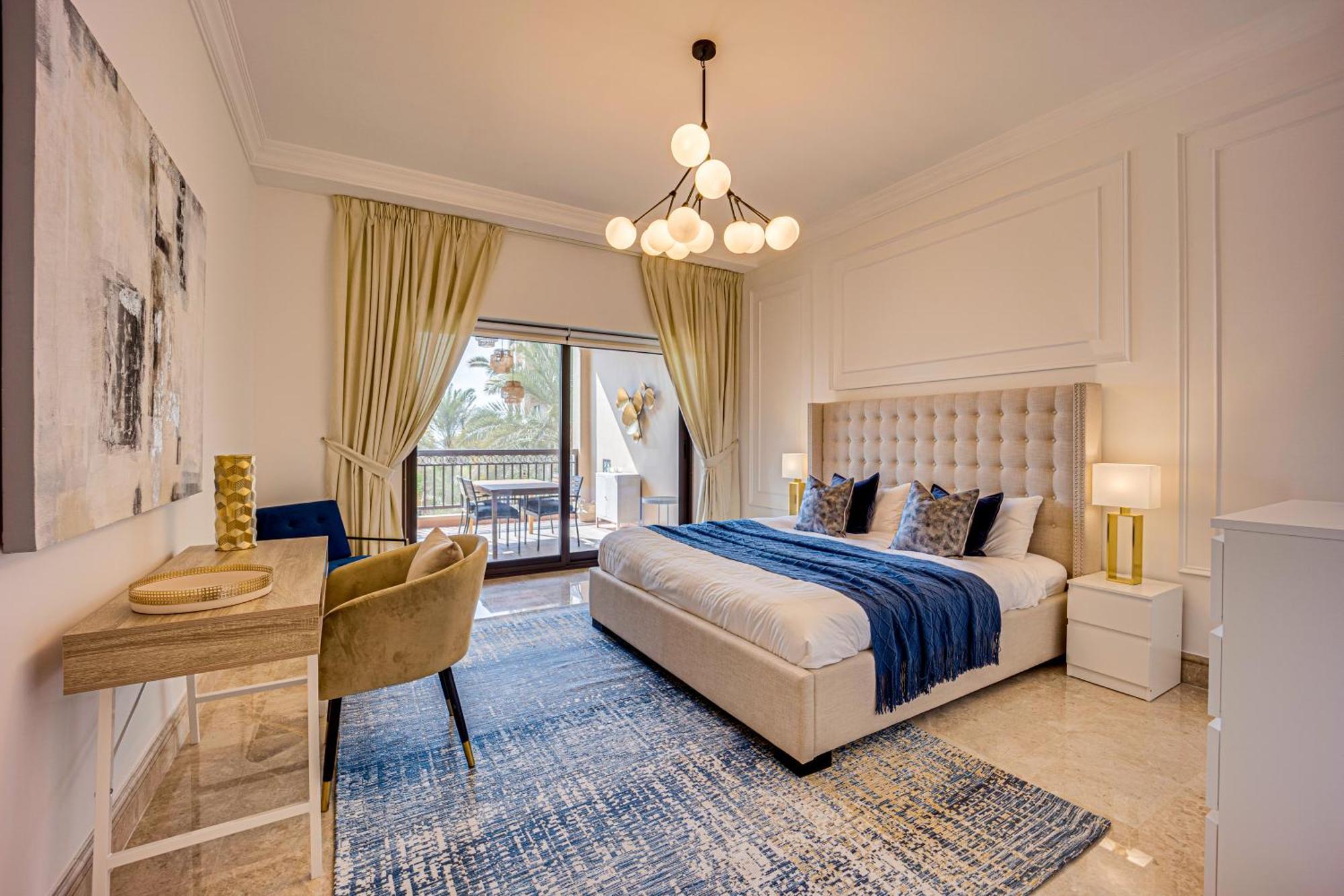 South & North Palm Jumeirah Apartment
