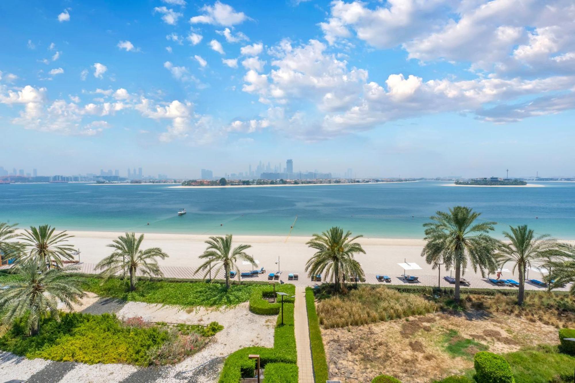 Apartment Fam Living - Private Beach Escapes In Palm Jumeirah Dubai