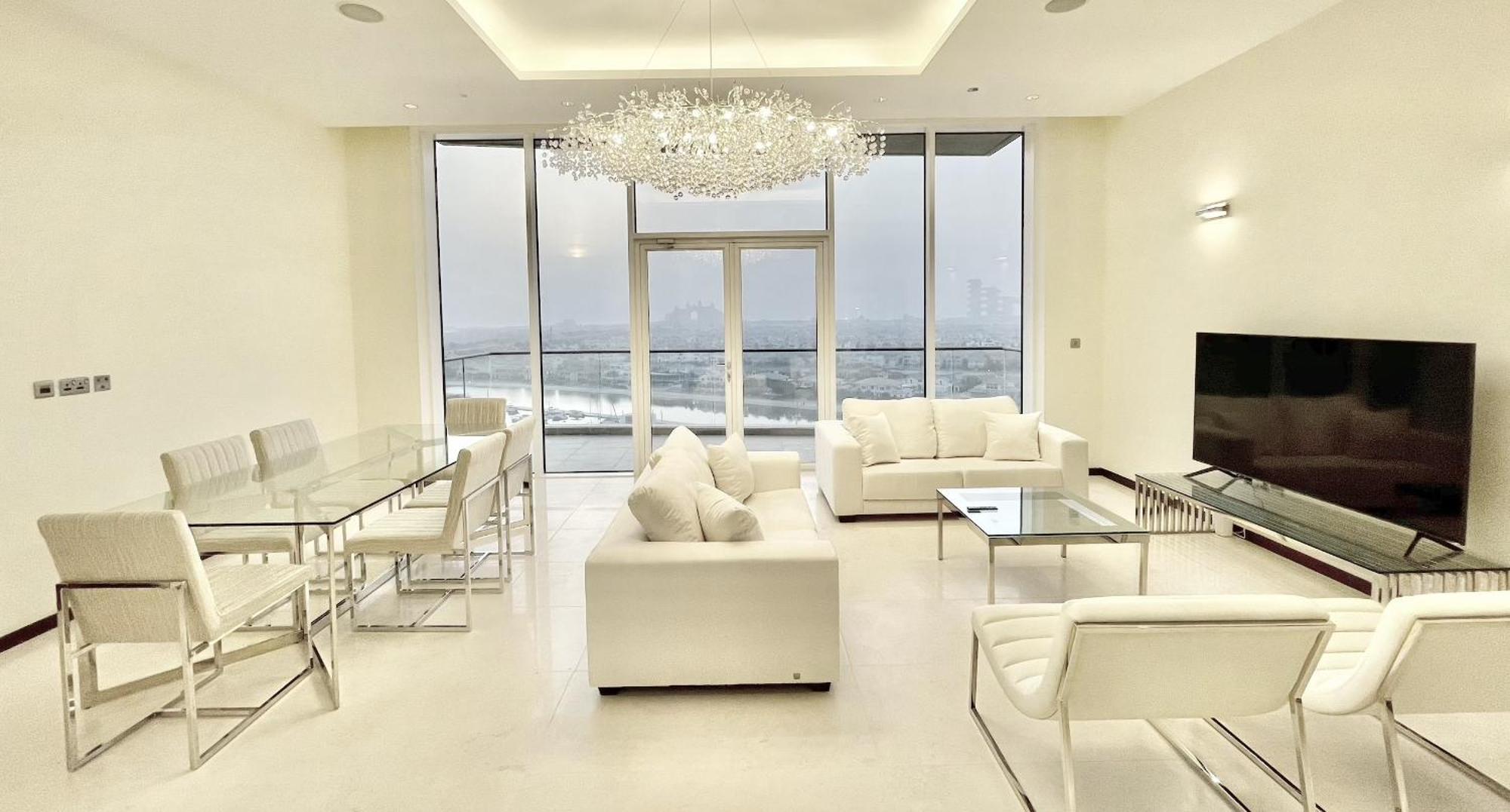 Tiara - Palm Jumeirah Apartment *