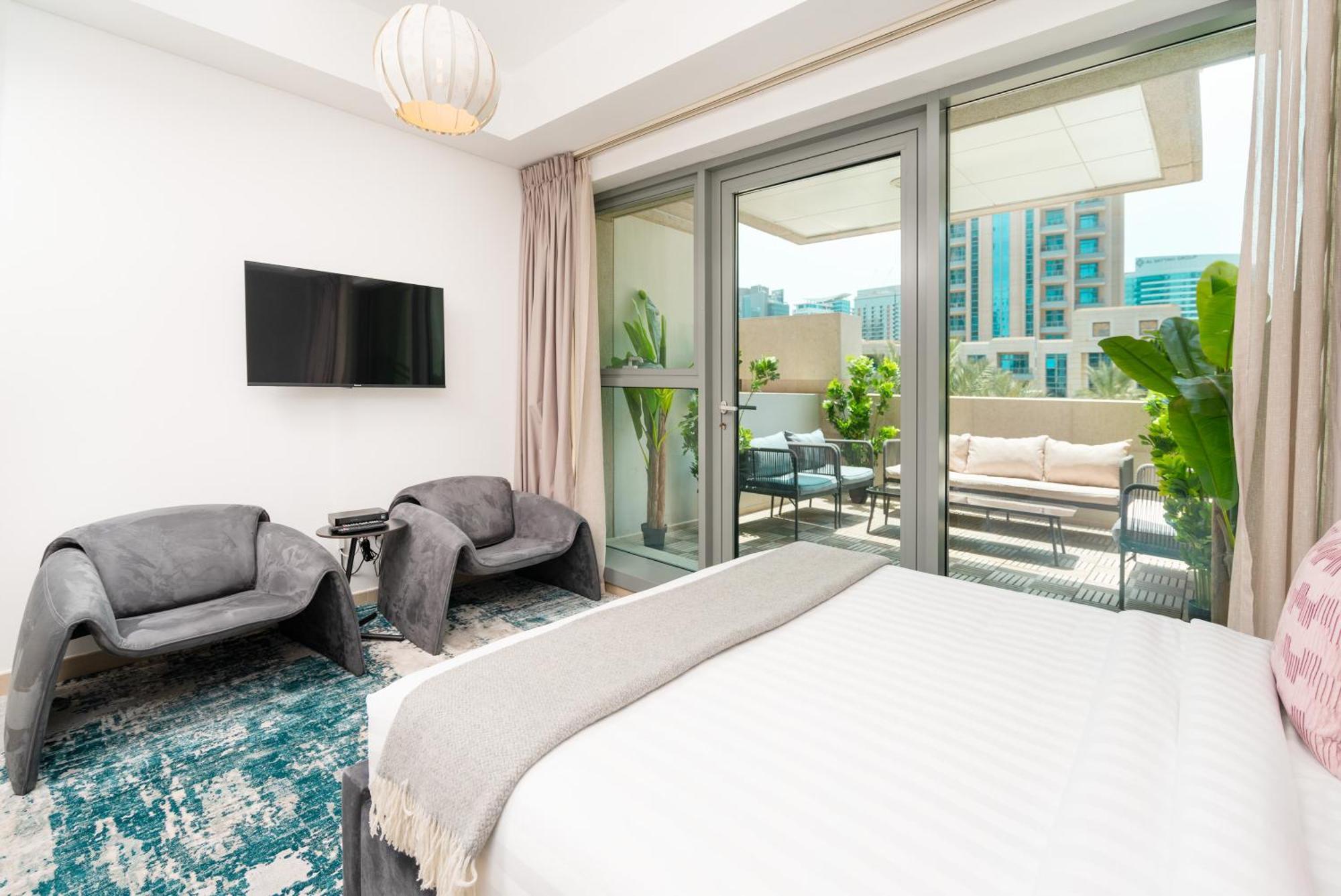 Prime Retreats - 29 Emaar Boulevard Downtown * Dubai