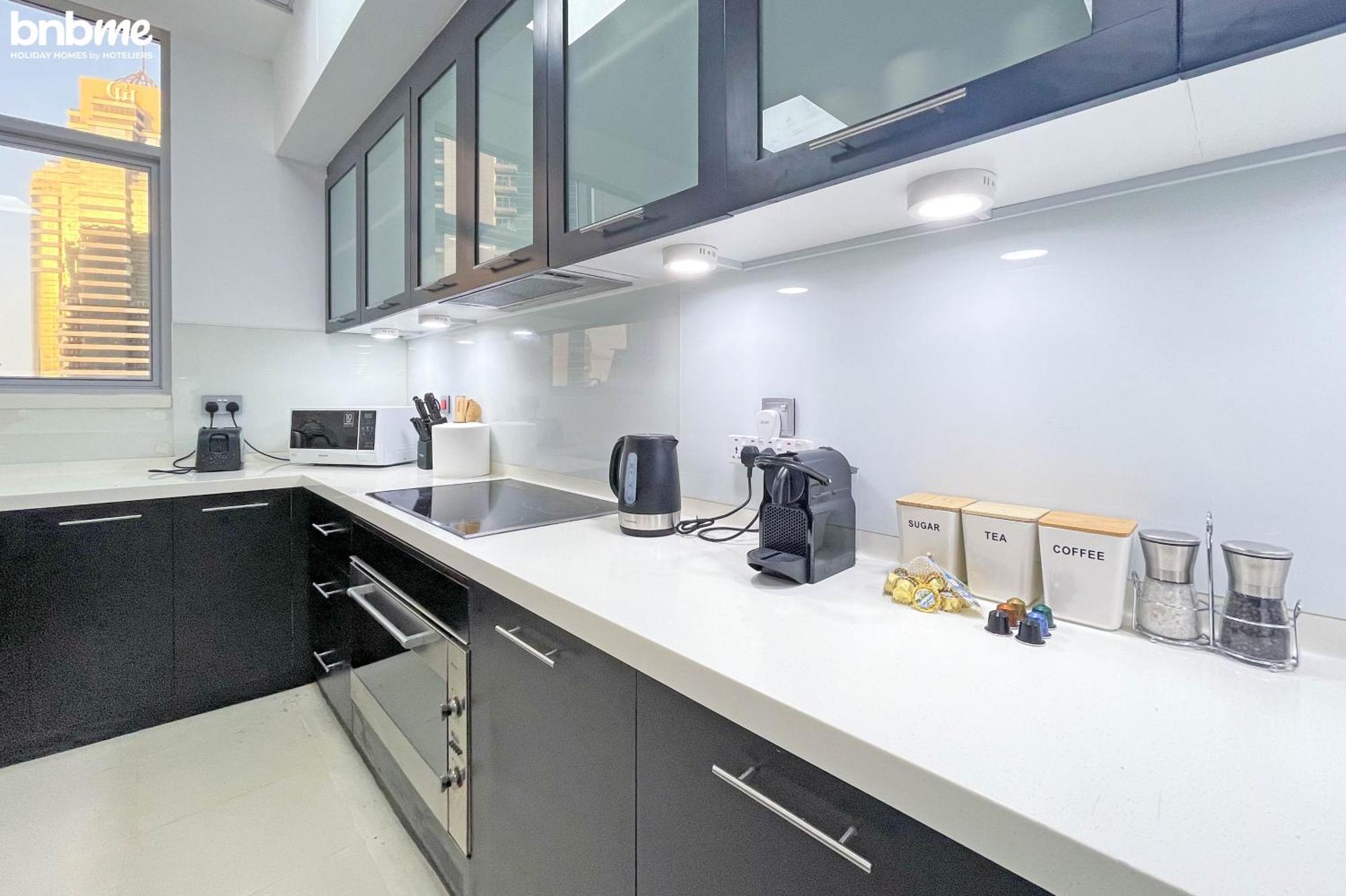 Bnbmehomes - Skyview Tower Apartment
