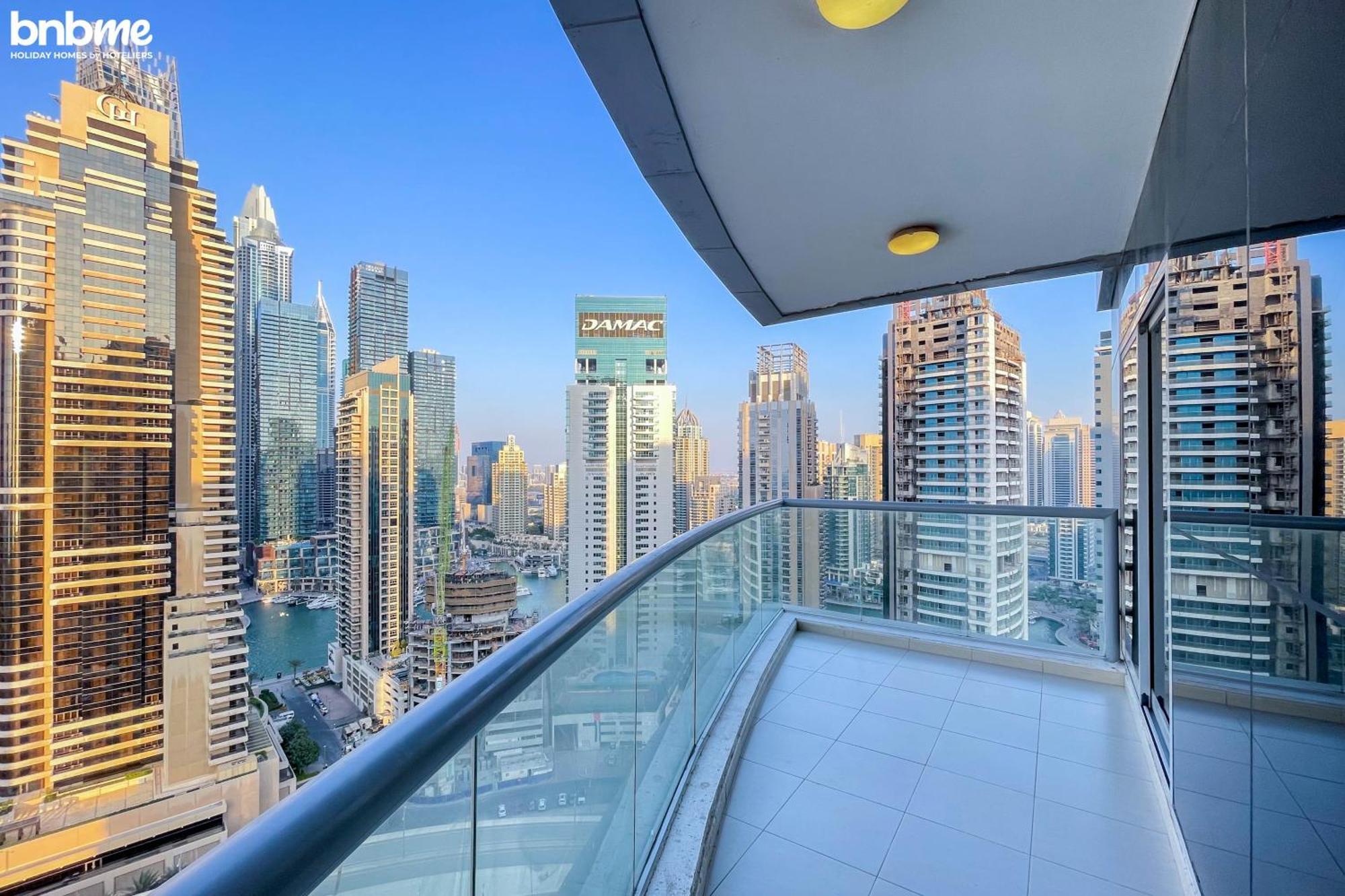 Bnbmehomes - Skyview Tower Apartment *
