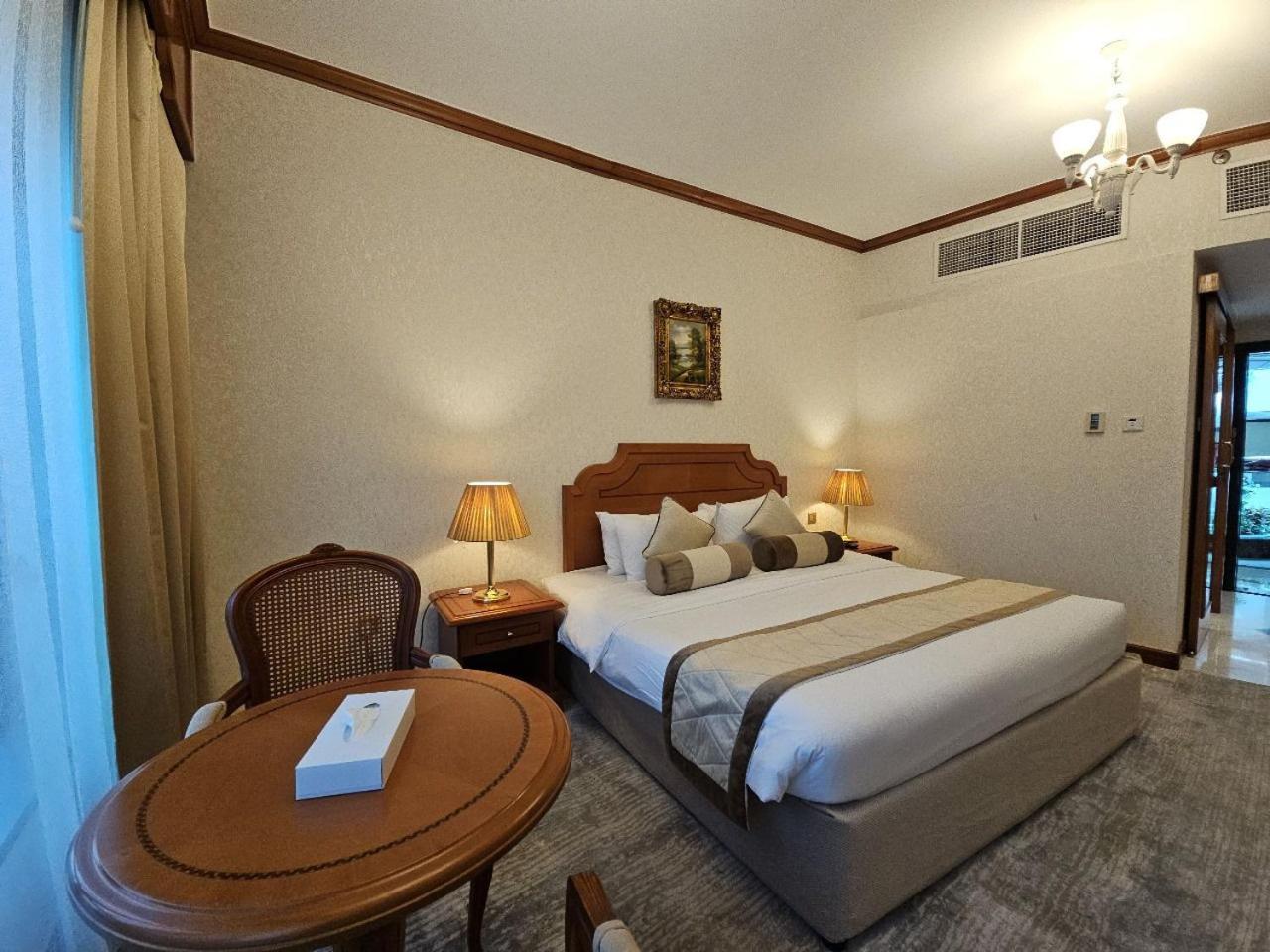 Hotel Royal Concorde & Dubai