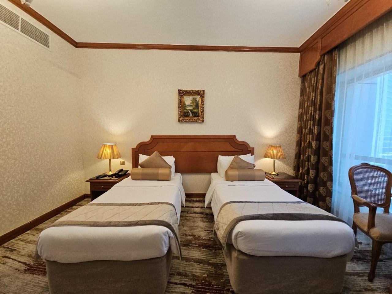 Hotel Royal Concorde & 4*