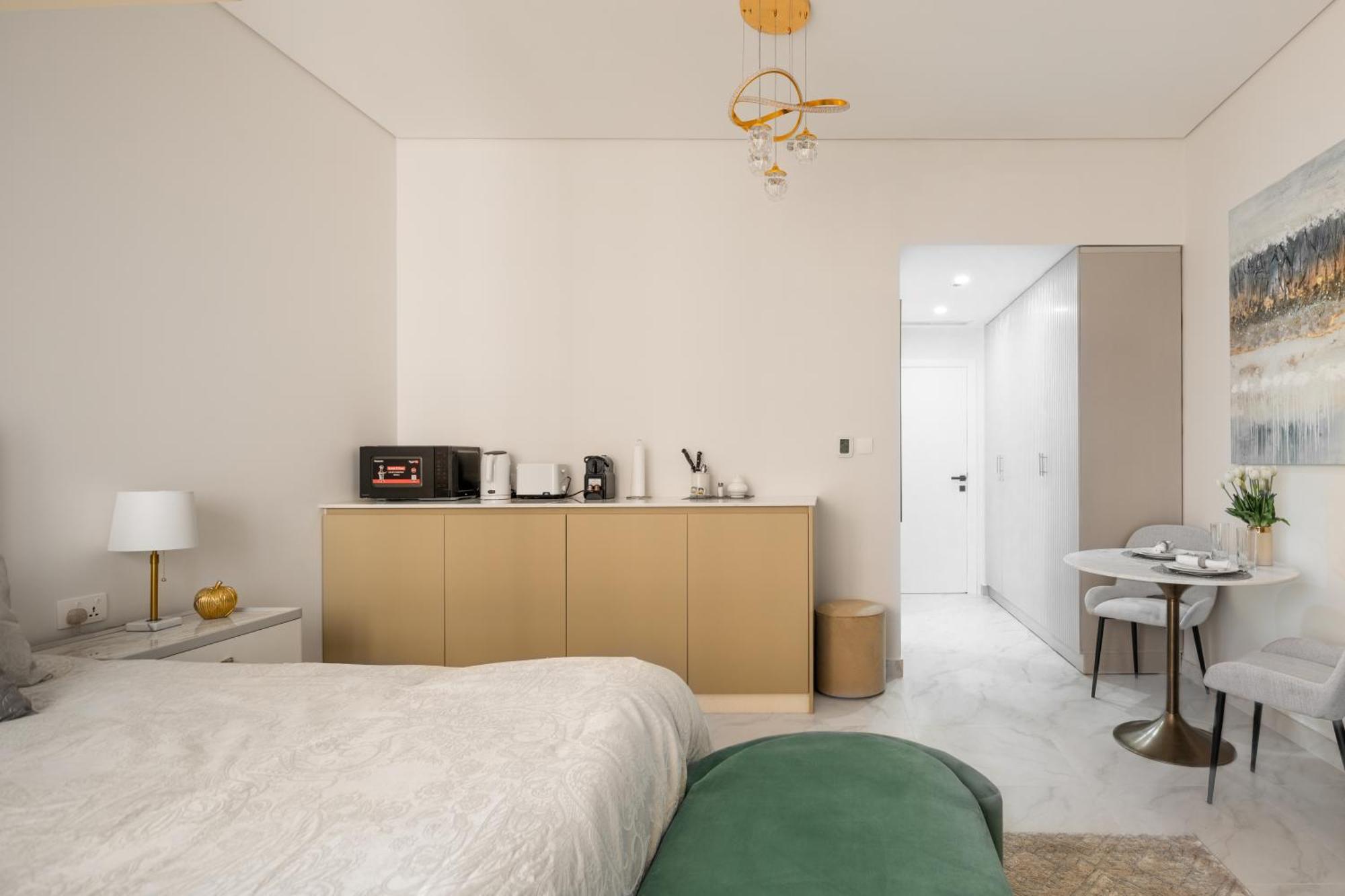 Apartment Happy Academia Jbr