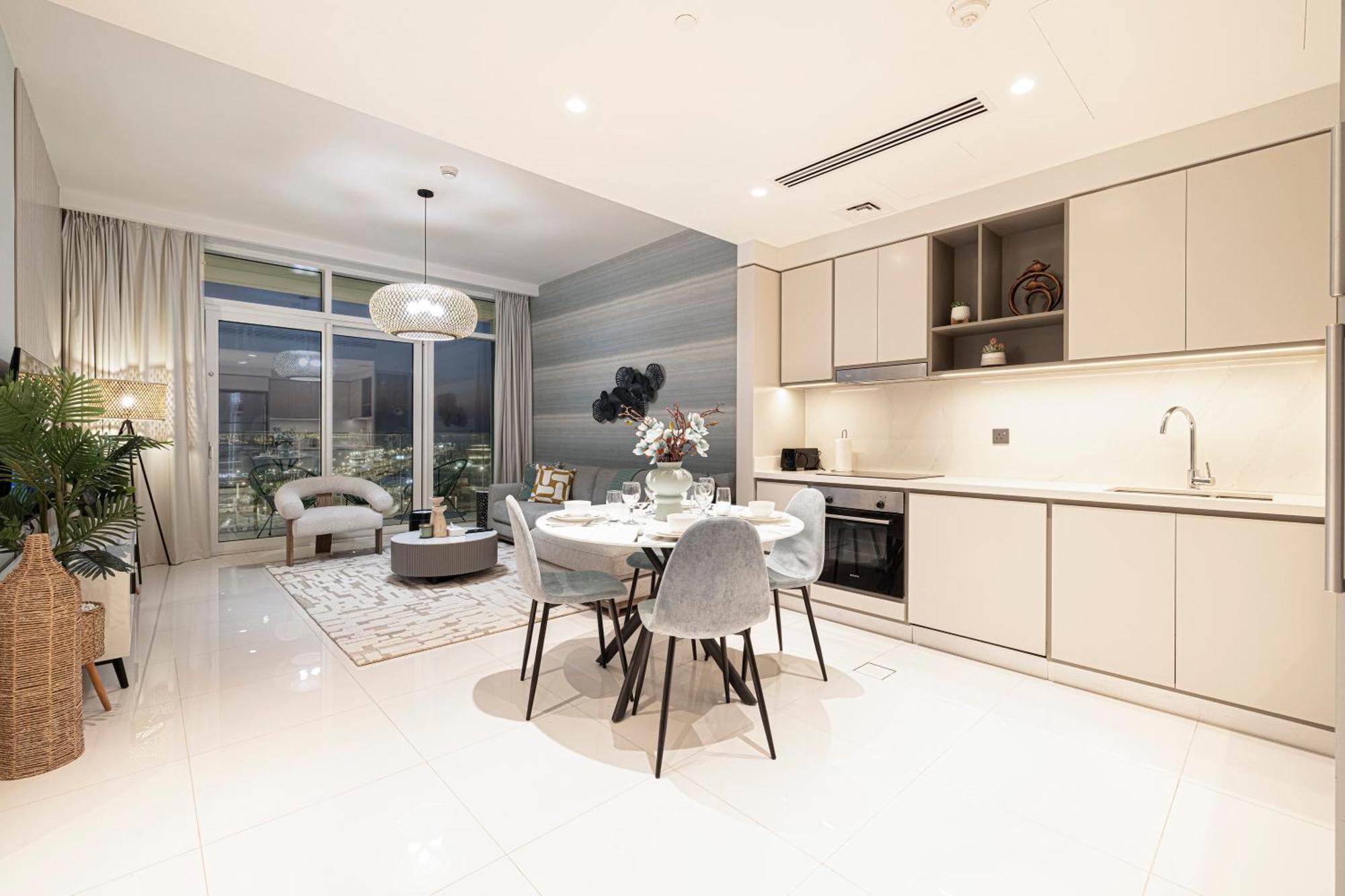 Apartment 2 Bed- Private Access- Emaar Beachfront Dubai