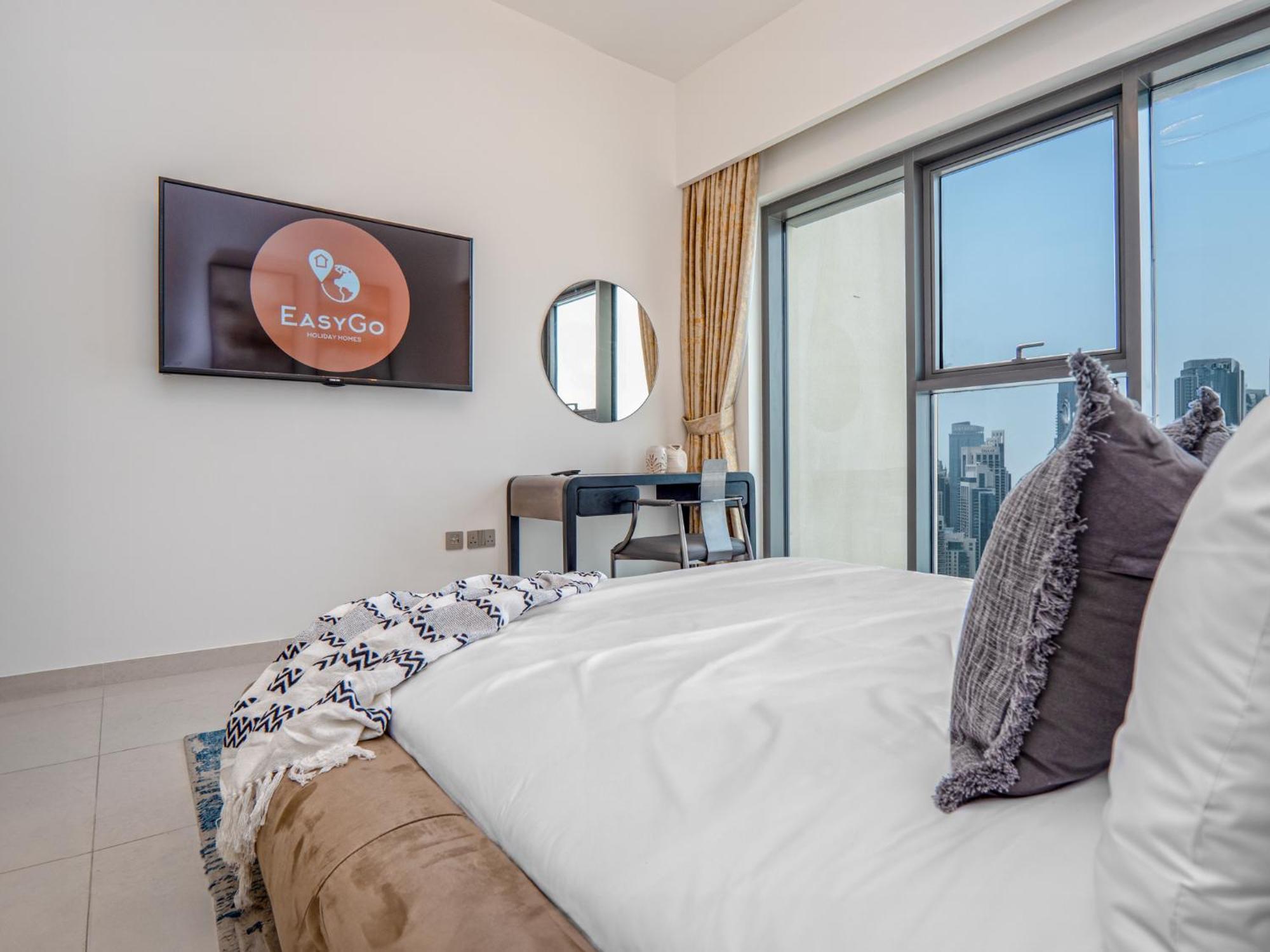 Easygo - 3br & Maid With Full Burj Khalifa And Fountain View Burj Royale Dw
