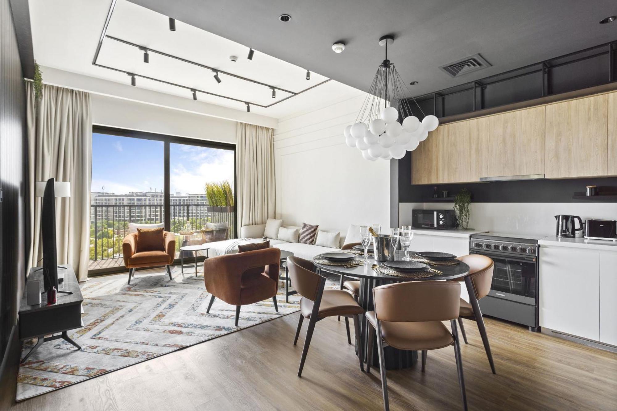 Vayk - Great Location 2 Bd Apartment