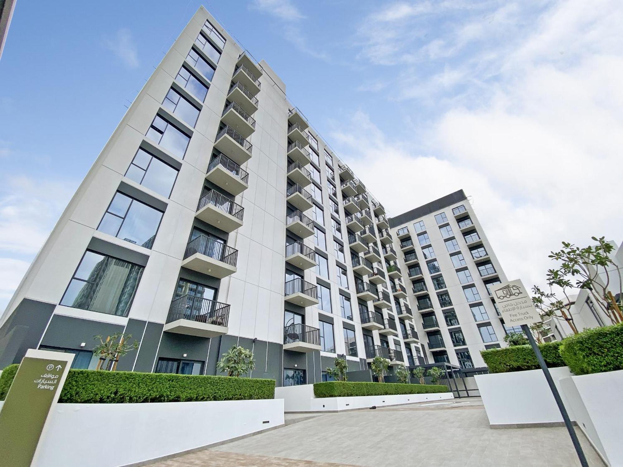 Vayk - Great Location 2 Bd