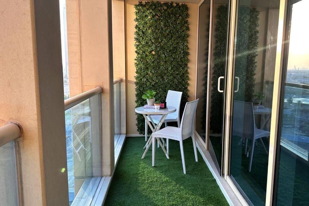 Unique 1-brd In The Heart Of Business Bay Apartment *