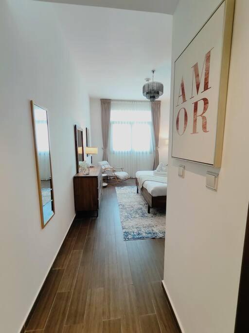 1 Bed - Azizi Daisy - Furjan