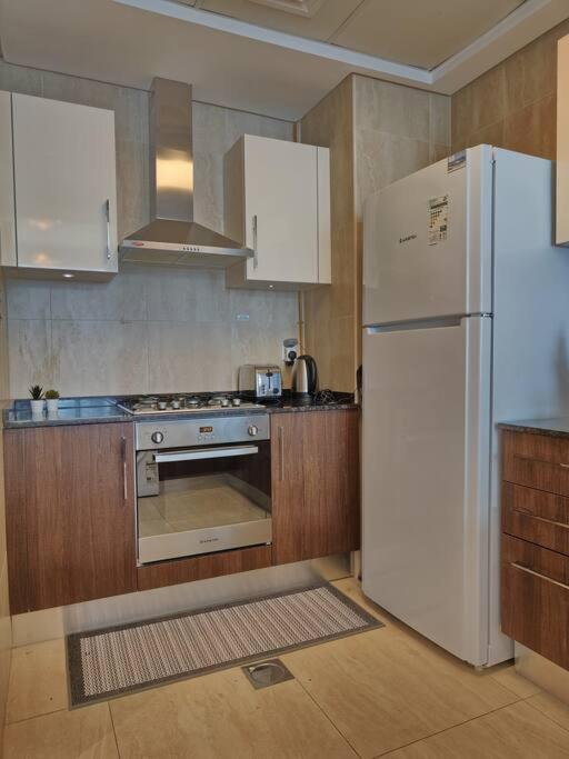 1 Bed - Azizi Daisy - Furjan Ferienhaus Dubai